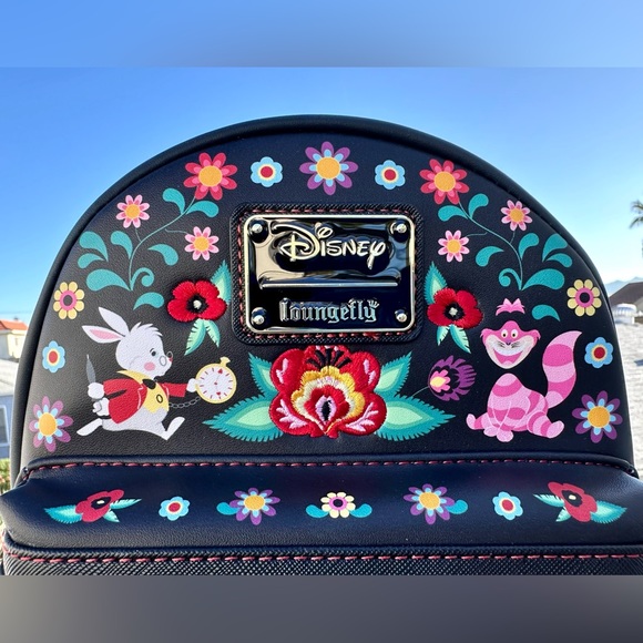 Alice in Wonderland☕️Backpack - Picture 6 of 11